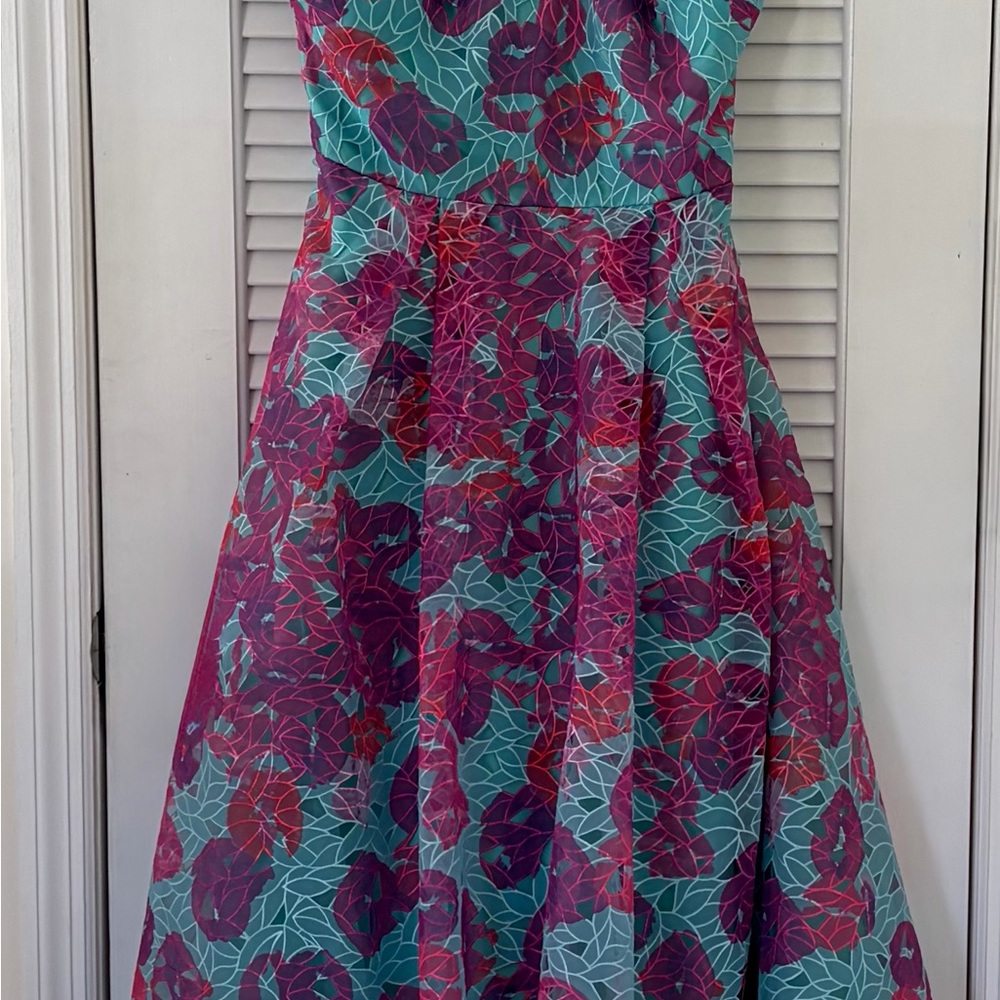 Monique Lhuillier Strapless Organza Midi Fit and Flare Dress - size 12